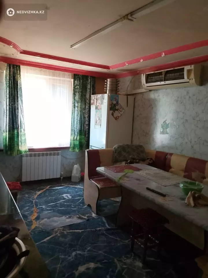 5-комнатный дом, 6 соток, 140 м²