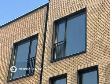 4-бөлмелі пәтер, қабат 3 барлық қабат саны 3, 120 м², 4-нобай