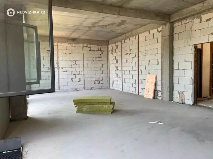 3-комнатная квартира, этаж 3 из 3, 75 м², фотография 5