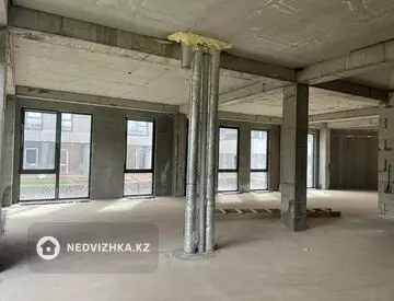 4-комнатная квартира, этаж 3 из 3, 178 м², миниатюра 6