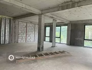 4-комнатная квартира, этаж 3 из 3, 178 м², миниатюра 9