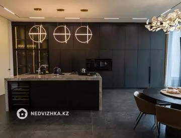 6-бөлмелі пәтер, қабат 1 барлық қабат саны 3, 650 м², 10-нобай