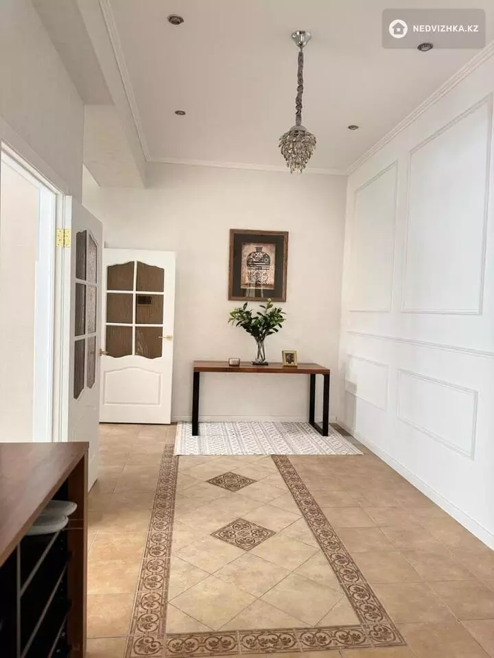 7-комнатный дом, 8 соток, 480 м², фотография 3
