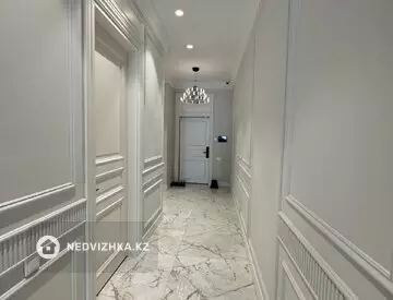 4-комнатная квартира, этаж 1 из 3, 262 м², миниатюра 12