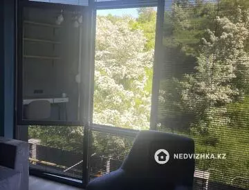 5-комнатная квартира, этаж 1 из 3, 300 м², миниатюра 8