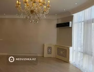 5-комнатная квартира, этаж 5 из 7, 280 м², На длительный срок