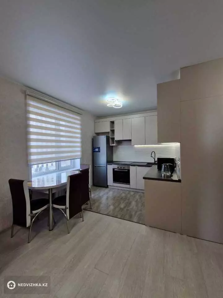 2-комнатная квартира, этаж 5 из 15, 50 м², фотография 5