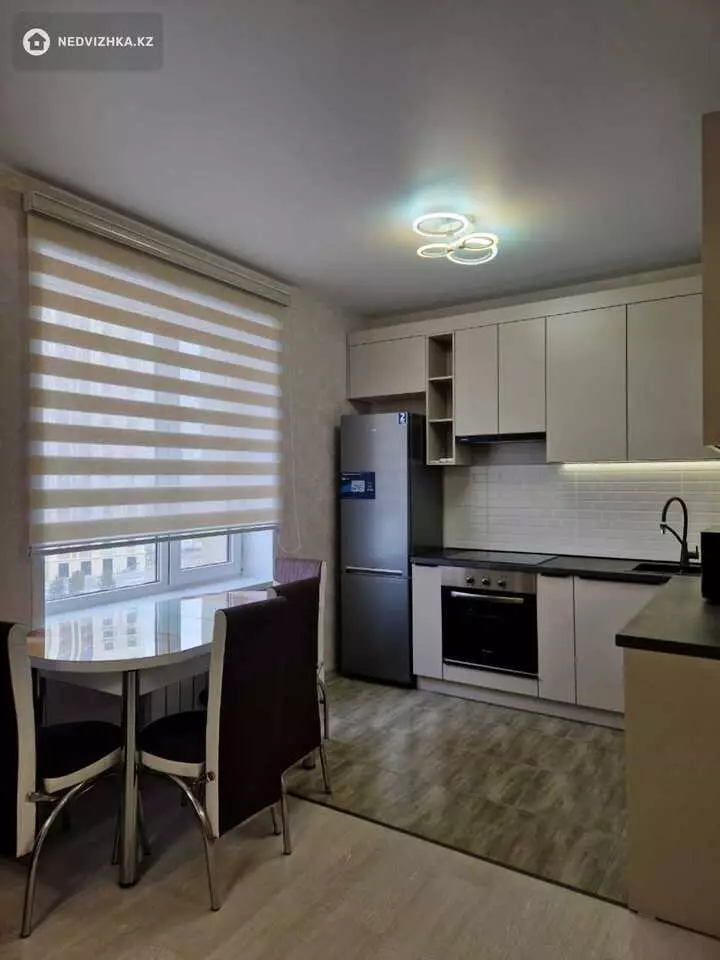 2-комнатная квартира, этаж 5 из 15, 50 м², фотография 4