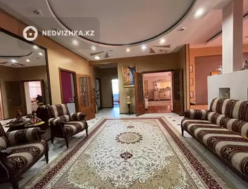 5-комнатная квартира, этаж 4 из 5, 209 м², миниатюра 5