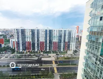 3-комнатная квартира, этаж 16 из 23, 119 м², миниатюра 1