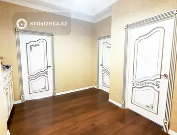 3-комнатная квартира, этаж 16 из 23, 119 м², миниатюра 5