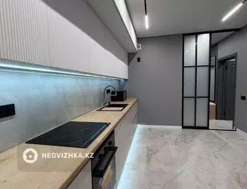 1-комнатная квартира, этаж 7 из 9, 49 м², миниатюра 2