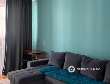 1-комнатная квартира, этаж 7 из 9, 41 м², миниатюра 2