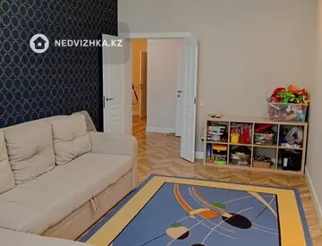 2-комнатная квартира, этаж 4 из 8, 75 м², миниатюра 4