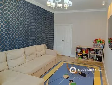 2-комнатная квартира, этаж 4 из 8, 75 м², миниатюра 5