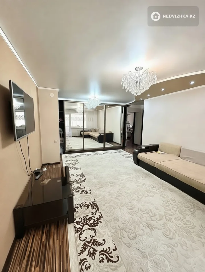 3-комнатная квартира, этаж 2 из 9, 67 м², фотография 3