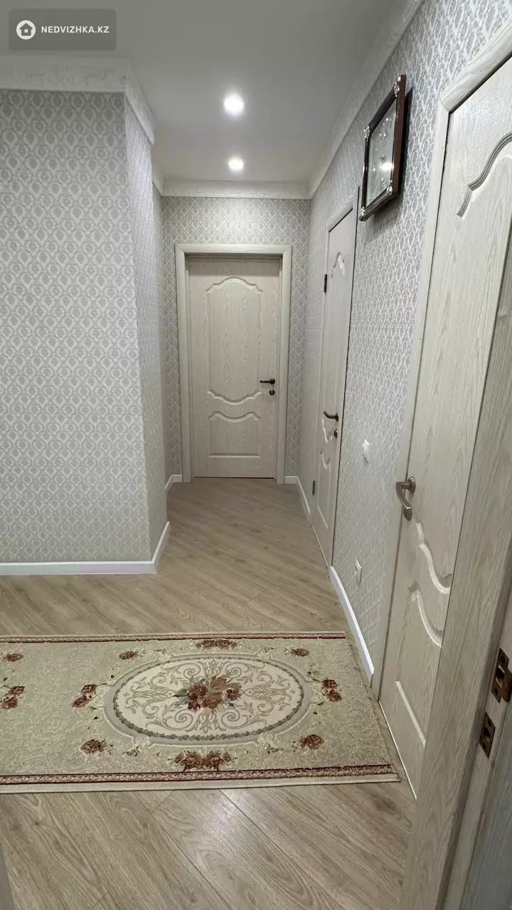 3-комнатная квартира, этаж 14 из 16, 90 м²