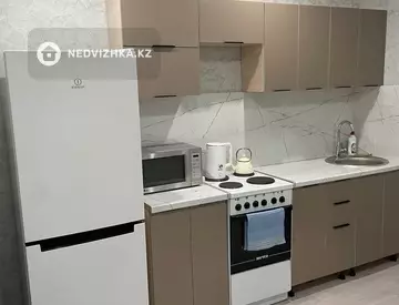 1-бөлмелі пәтер, қабат 7 барлық қабат саны 9, 36 м², Посуточно, 7-нобай