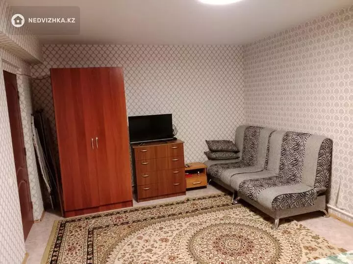 1-комнатная квартира, этаж 7 из 9, 54 м², фотография 2