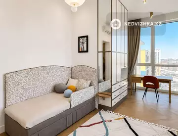 3-комнатная квартира, этаж 12 из 12, 110 м², миниатюра 1