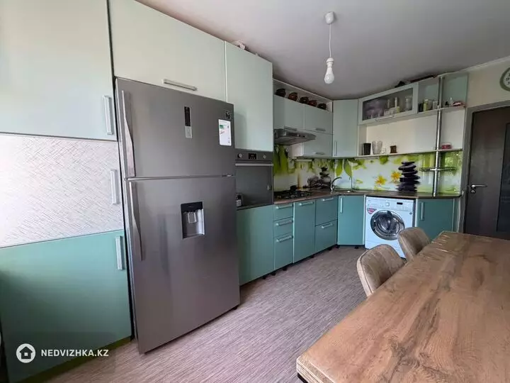 3-комнатная квартира, этаж 3 из 5, 81 м²