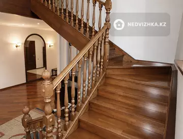 5-комнатный дом, 10.5 соток, 254 м²