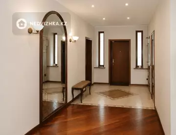 5-комнатный дом, 10.5 соток, 254 м²
