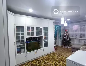 2-комнатная квартира, этаж 2 из 2, 54 м²