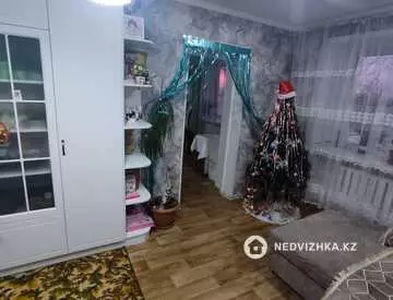 2-комнатная квартира, этаж 2 из 2, 54 м²