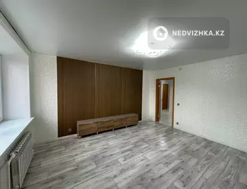 2-комнатная квартира, этаж 3 из 4, 67 м²