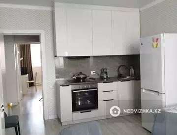 2-комнатная квартира, этаж 8 из 9, 38 м², миниатюра 6