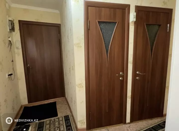 2-комнатная квартира, этаж 3 из 5, 52 м², фотография 3