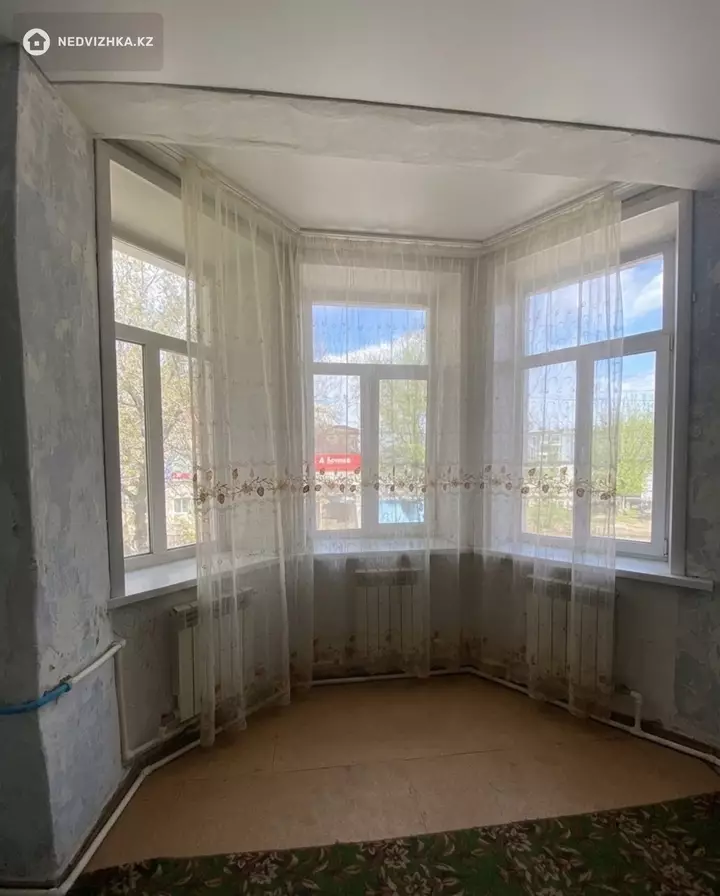 3-комнатная квартира, этаж 2 из 2, 70 м², фотография 3