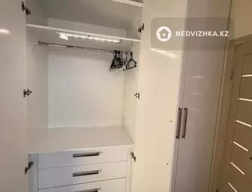 1-комнатная квартира, этаж 13 из 14, 50 м², На длительный срок