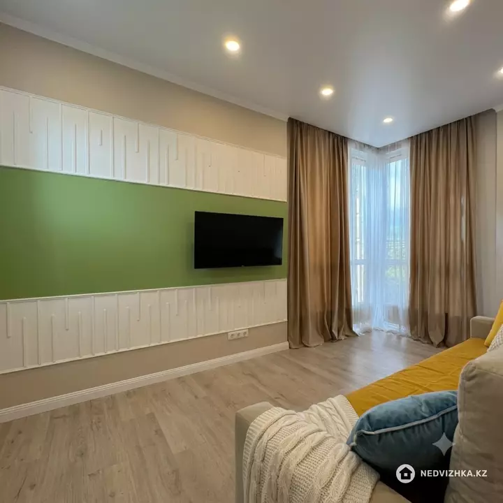 2-комнатная квартира, этаж 12 из 20, 50 м², Посуточно, фотография 2