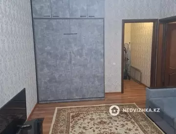 1-комнатная квартира, этаж 5 из 9, 41 м², На длительный срок