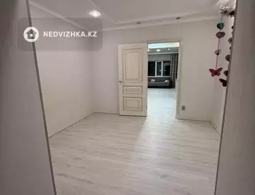 4-комнатная квартира, этаж 2 из 6, 85 м²