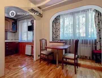 3-комнатная квартира, этаж 2 из 4, 75 м², На длительный срок