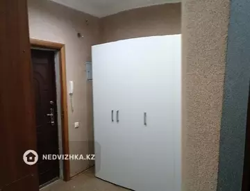 2-комнатная квартира, этаж 8 из 9, 51 м², миниатюра 6