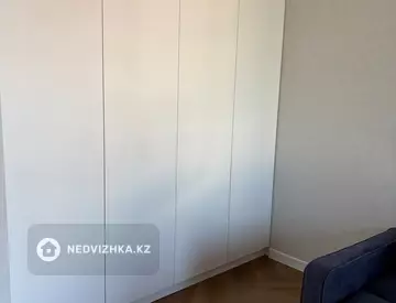 3-комнатная квартира, этаж 8 из 9, 122 м², На длительный срок