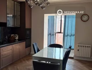 3-комнатная квартира, этаж 8 из 9, 122 м², На длительный срок, миниатюра 9