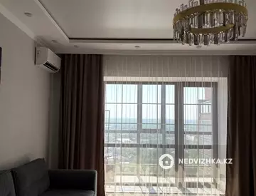 3-комнатная квартира, этаж 8 из 9, 122 м², На длительный срок, миниатюра 11