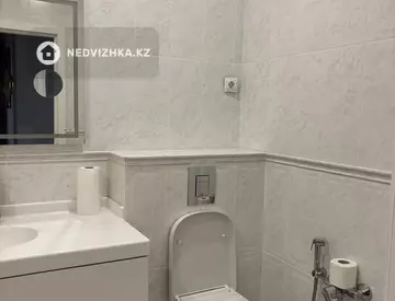 3-комнатная квартира, этаж 8 из 9, 122 м², На длительный срок, миниатюра 12