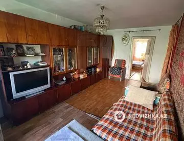 3-комнатная квартира, этаж 4 из 5, 61 м²