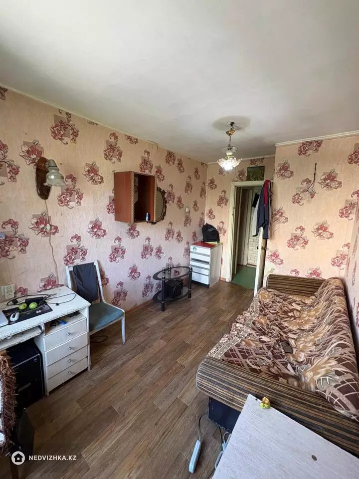 3-комнатная квартира, этаж 4 из 5, 61 м², фотография 3