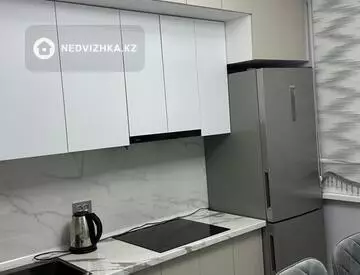 1-комнатная квартира, этаж 6 из 16, 38 м²