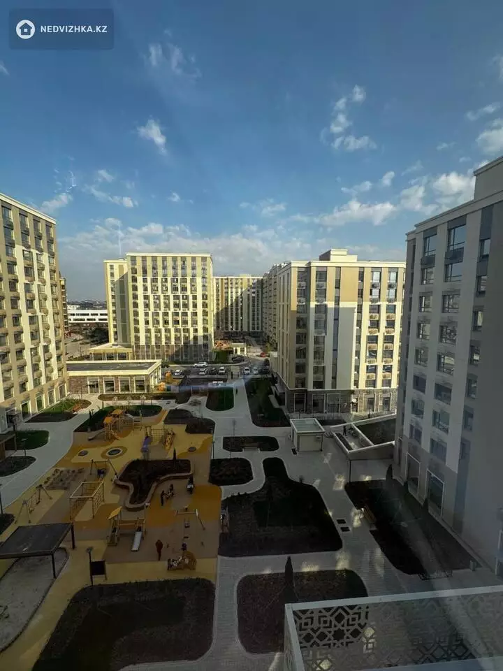 5-комнатная квартира, этаж 5 из 5, 162 м², фотография 2