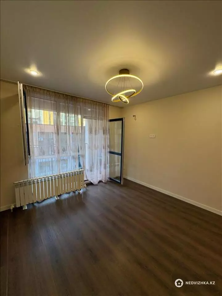1-комнатная квартира, этаж 4 из 9, 30 м², фотография 2