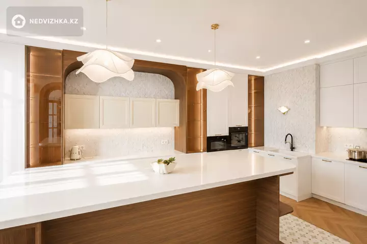 3-комнатная квартира, этаж 19 из 20, 132 м², 4-фотосурет