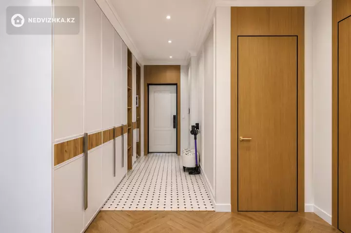 3-комнатная квартира, этаж 19 из 20, 132 м², 5-фотосурет